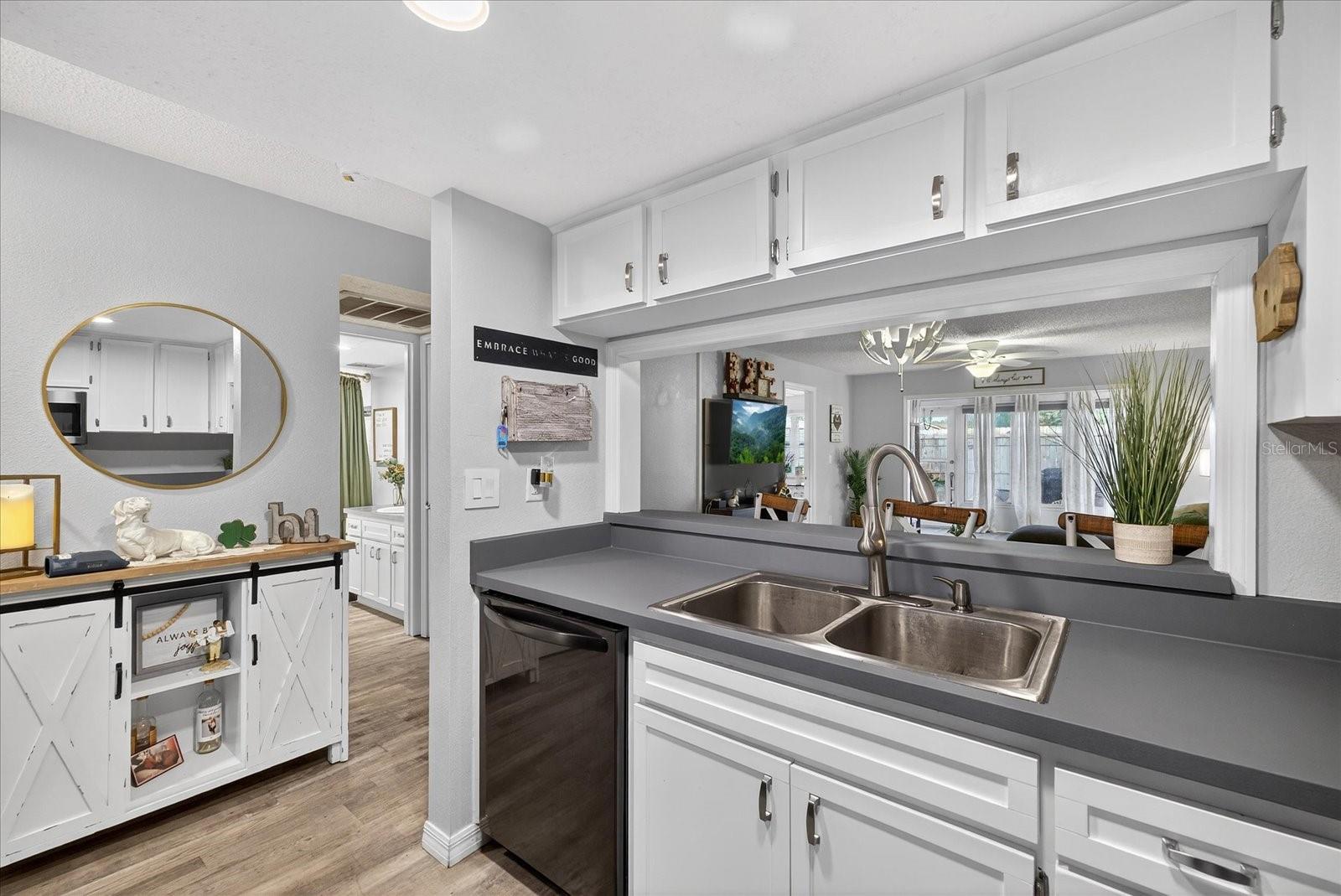 Image 5 of 31 For 3230 Teeside Drive