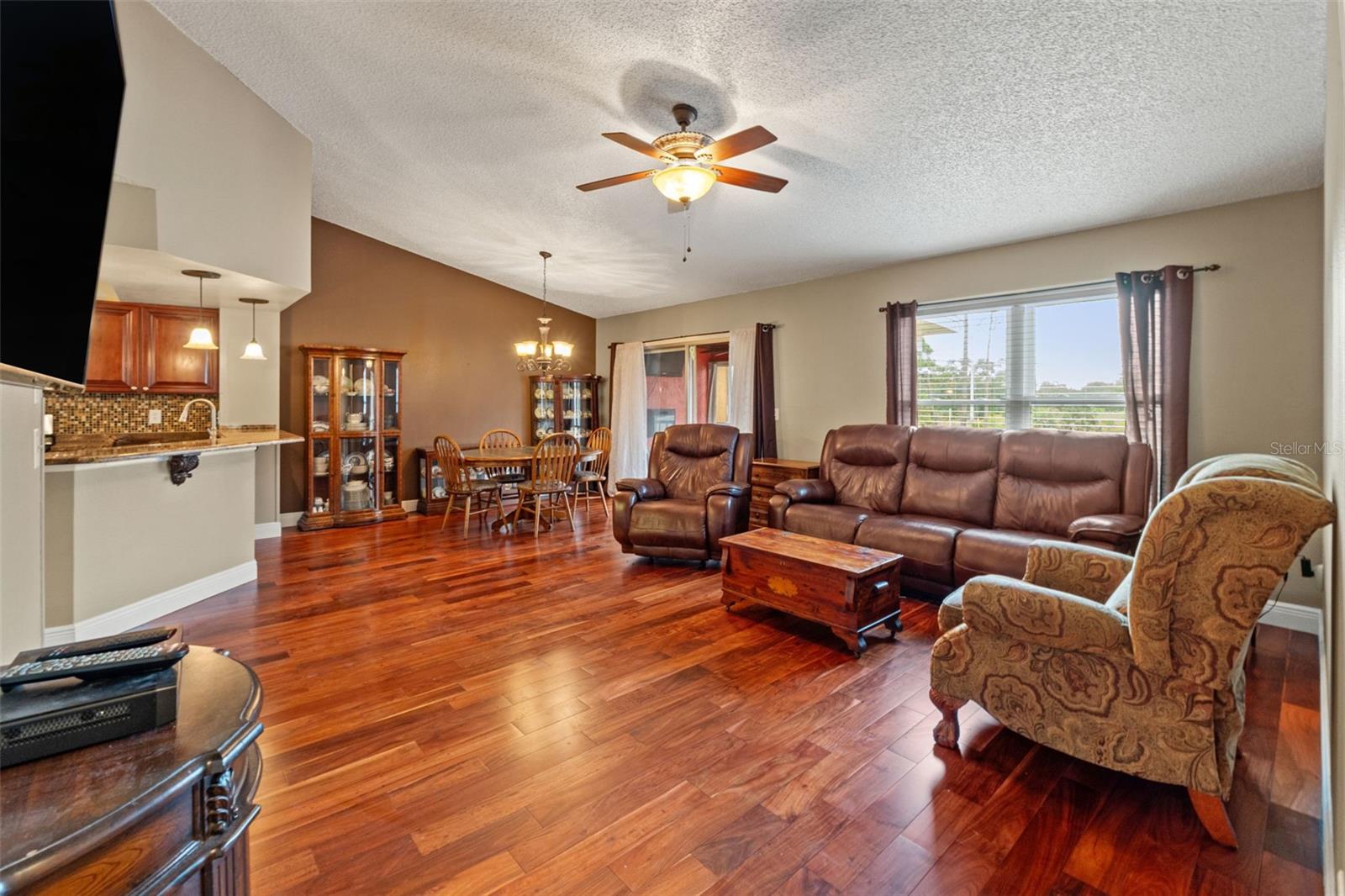 Image 11 of 39 For 7828 Hardwick Drive 924