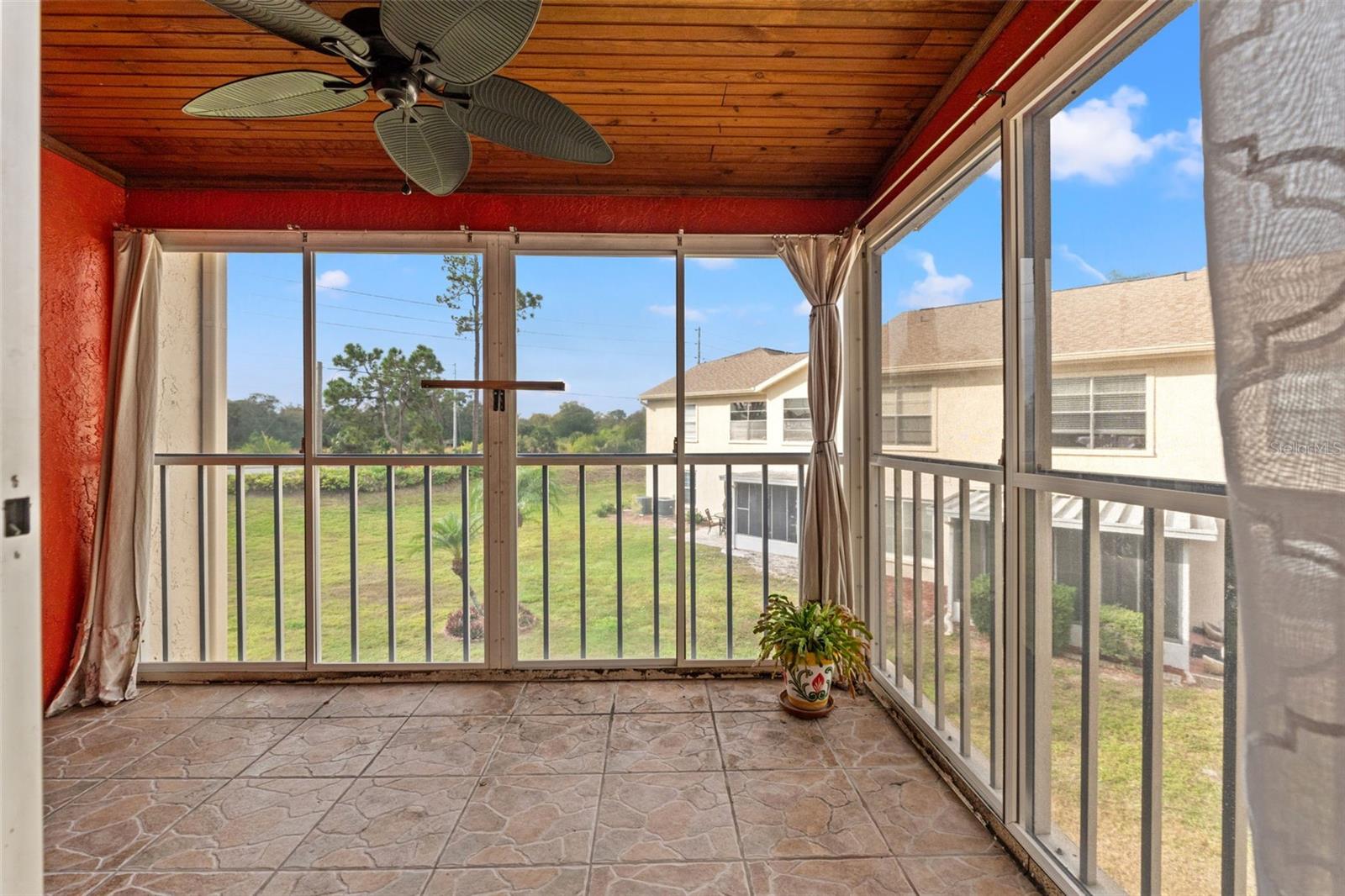 Image 24 of 39 For 7828 Hardwick Drive 924