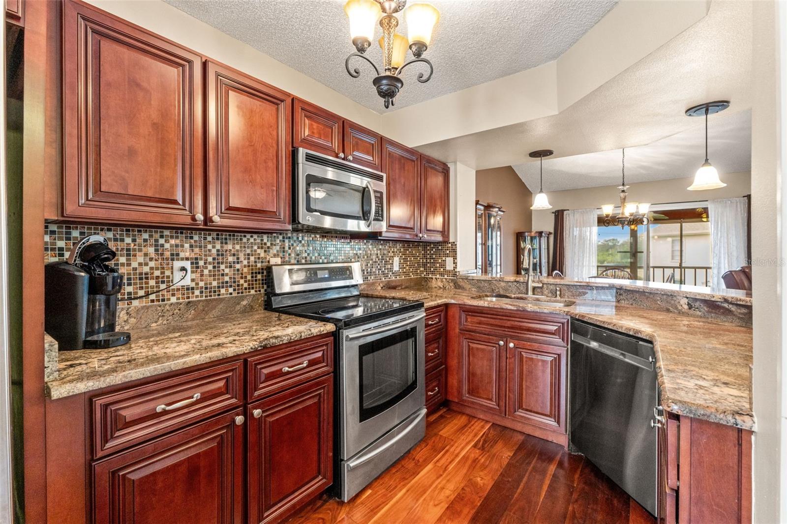 Image 7 of 39 For 7828 Hardwick Drive 924