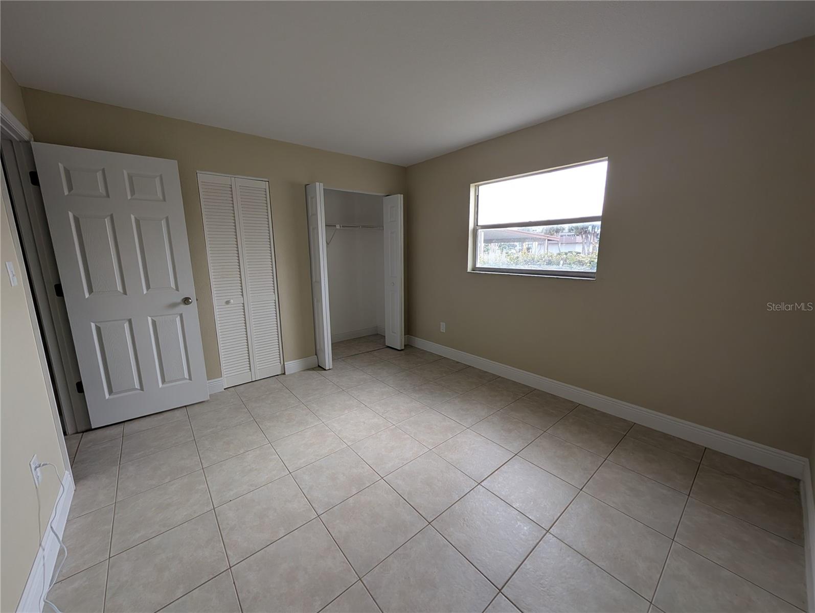 Image 11 of 29 For 4937 Marine Parkway 107