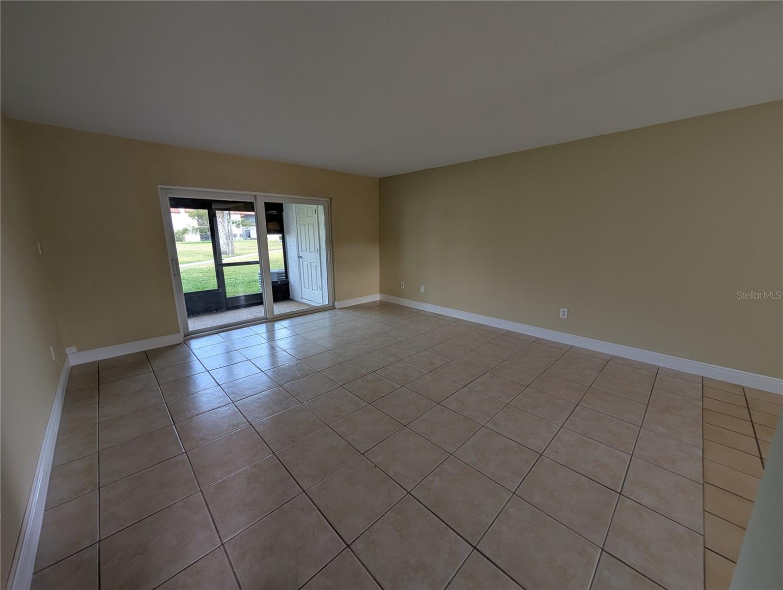 Image 3 of 29 For 4937 Marine Parkway 107