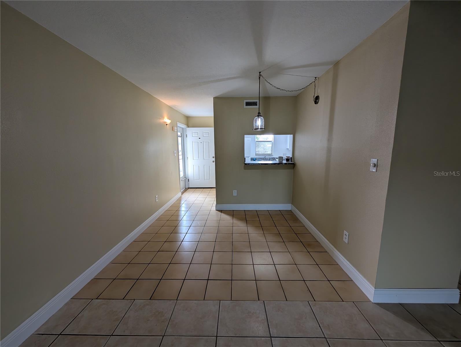 Image 5 of 29 For 4937 Marine Parkway 107