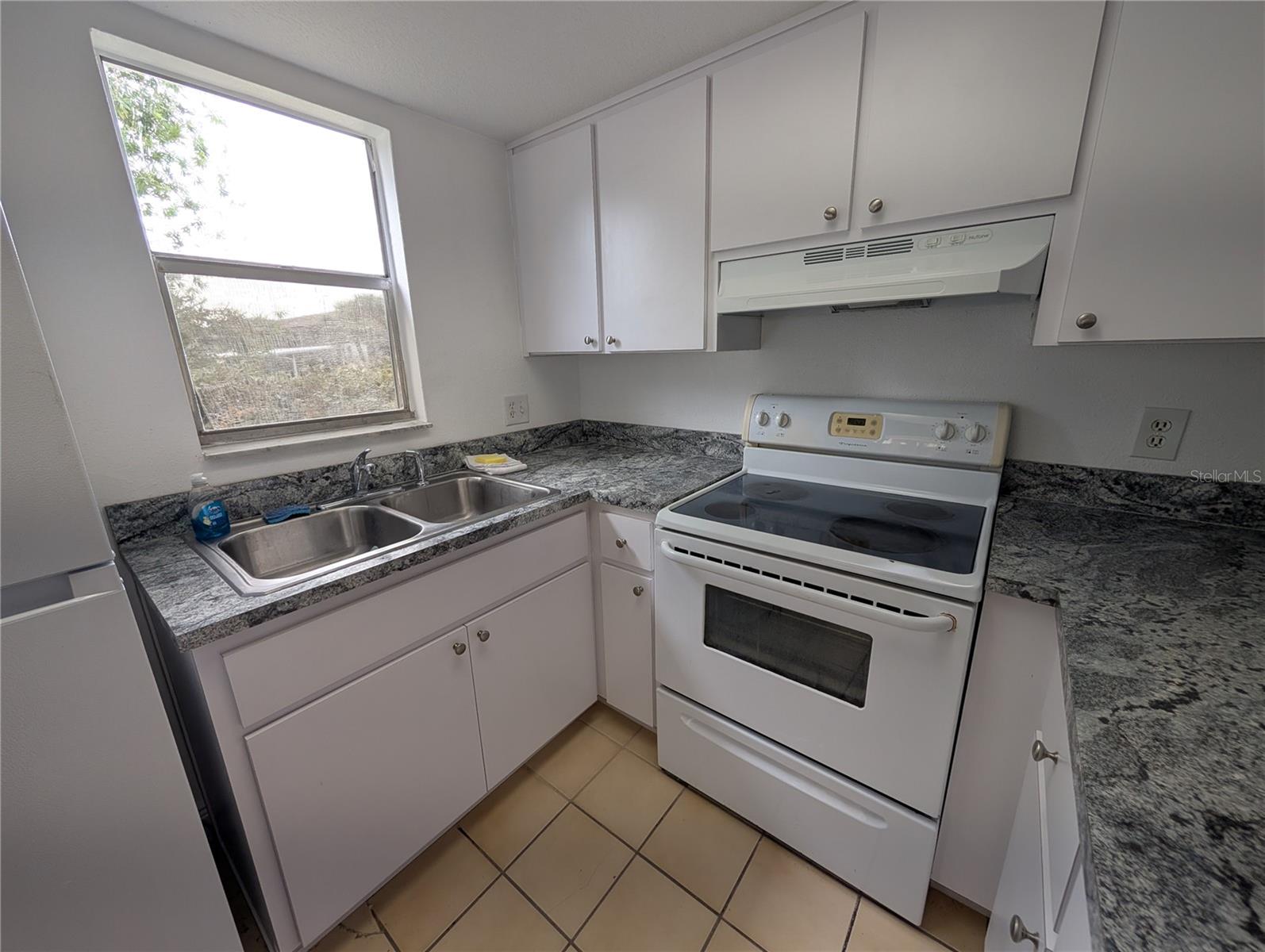 Image 6 of 29 For 4937 Marine Parkway 107