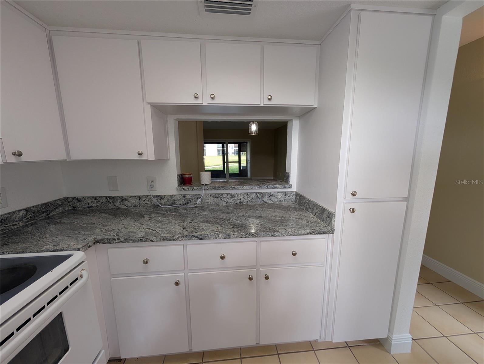 Image 8 of 29 For 4937 Marine Parkway 107