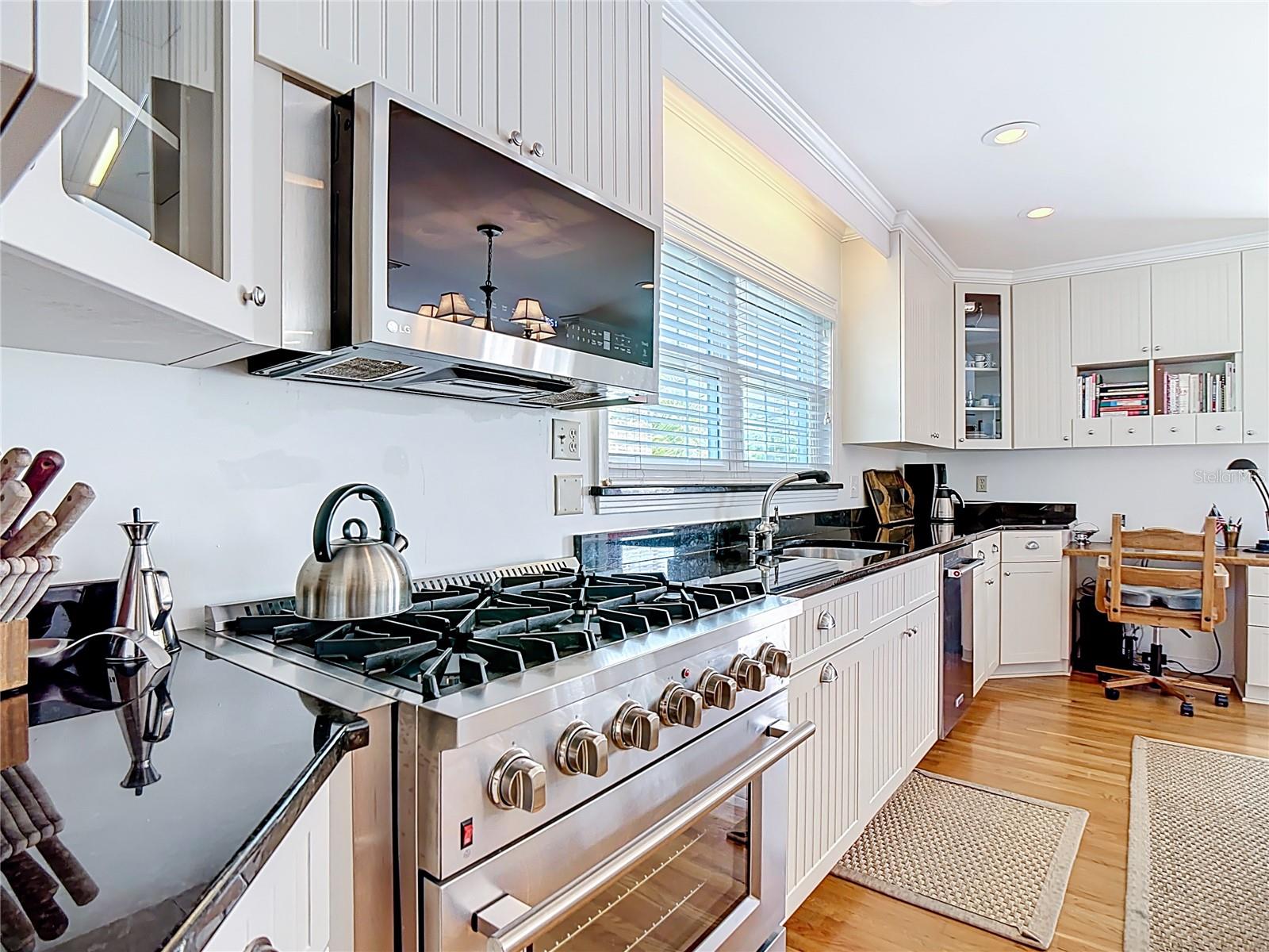 Image 12 of 40 For 2320 Fairmount Avenue