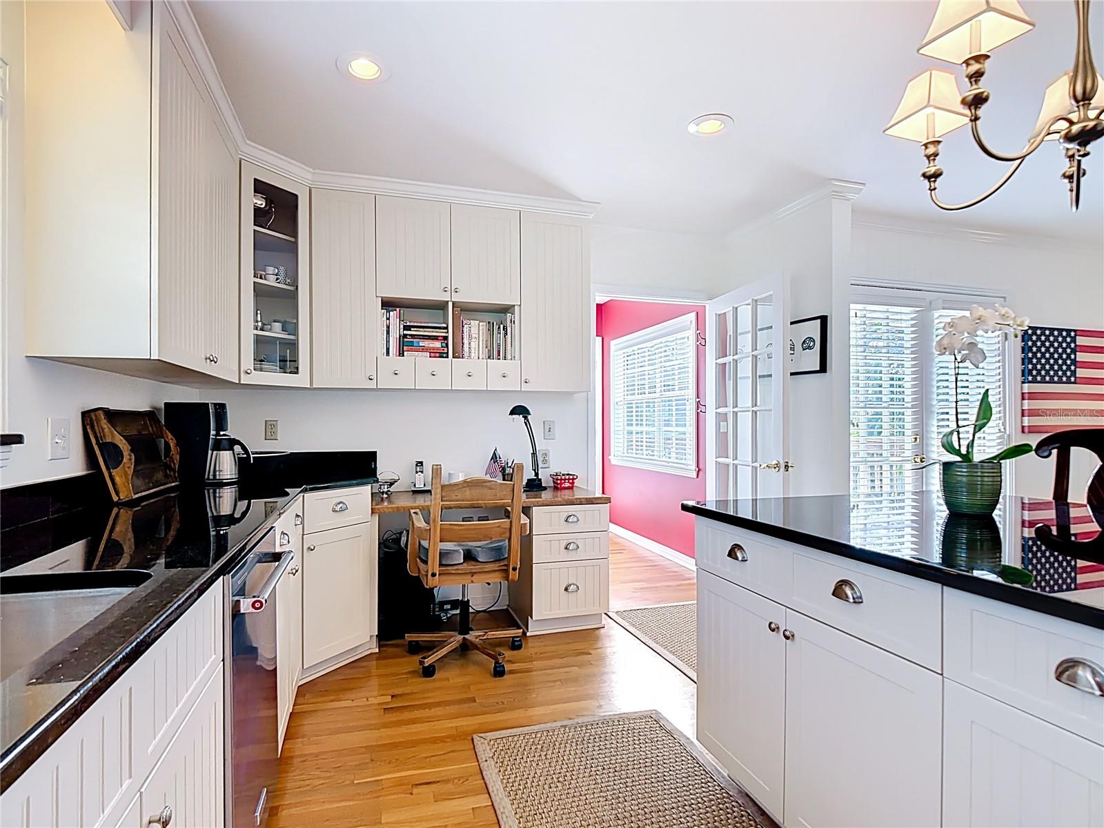 Image 14 of 40 For 2320 Fairmount Avenue