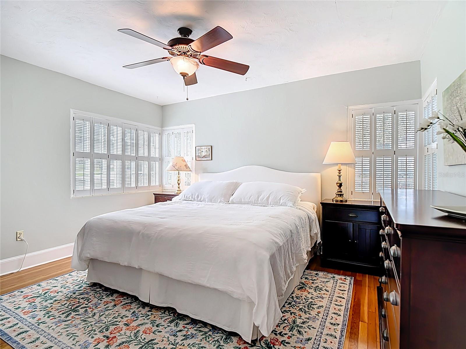 Image 23 of 40 For 2320 Fairmount Avenue