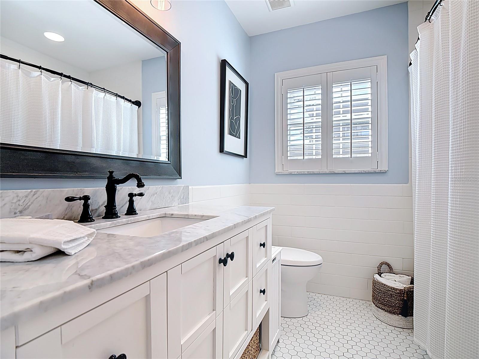 Image 25 of 40 For 2320 Fairmount Avenue