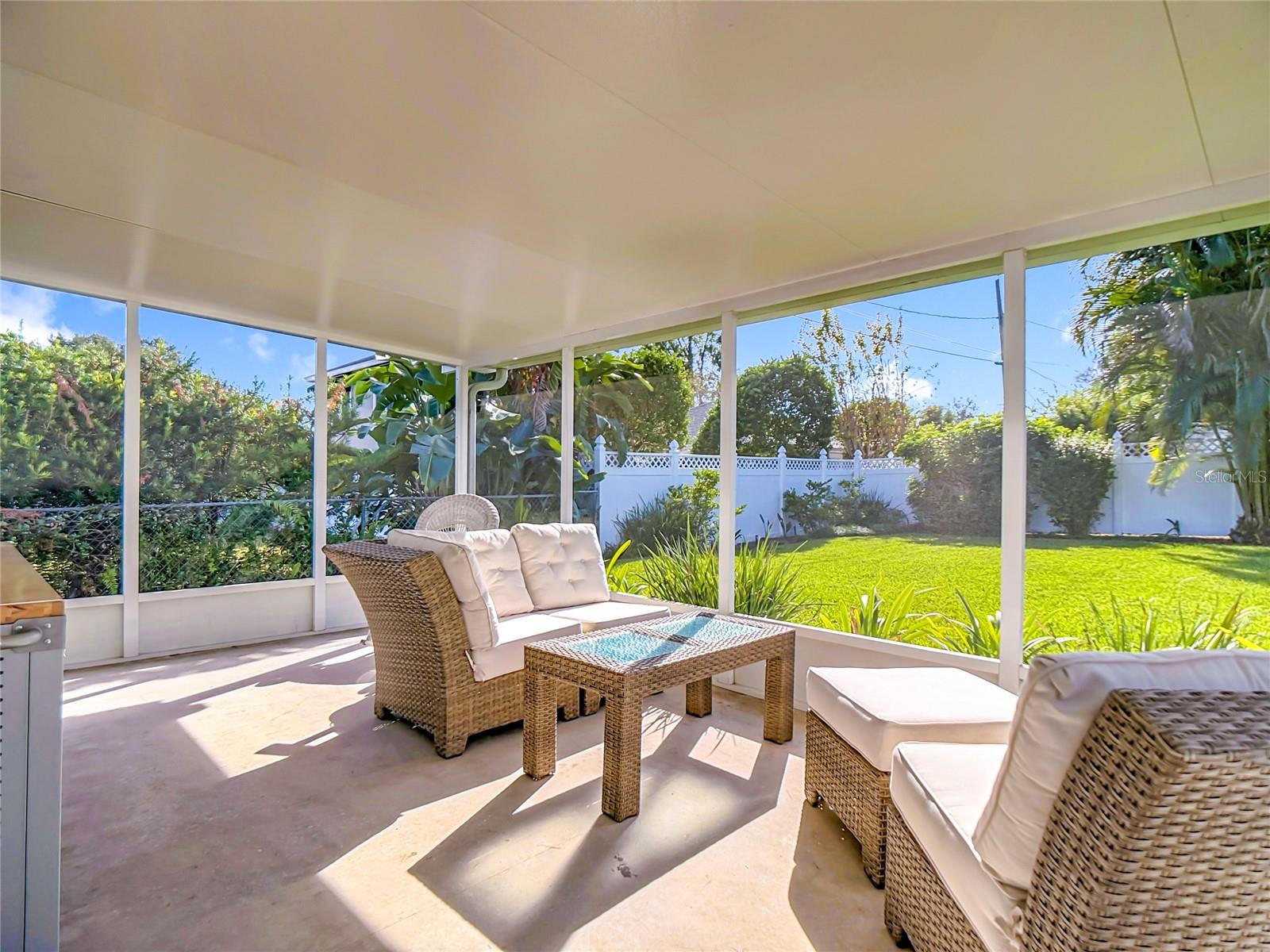 Image 33 of 40 For 2320 Fairmount Avenue