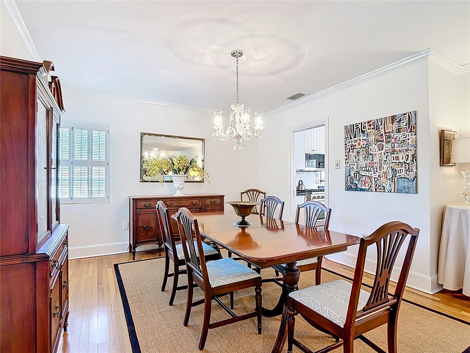 Image 7 of 40 For 2320 Fairmount Avenue