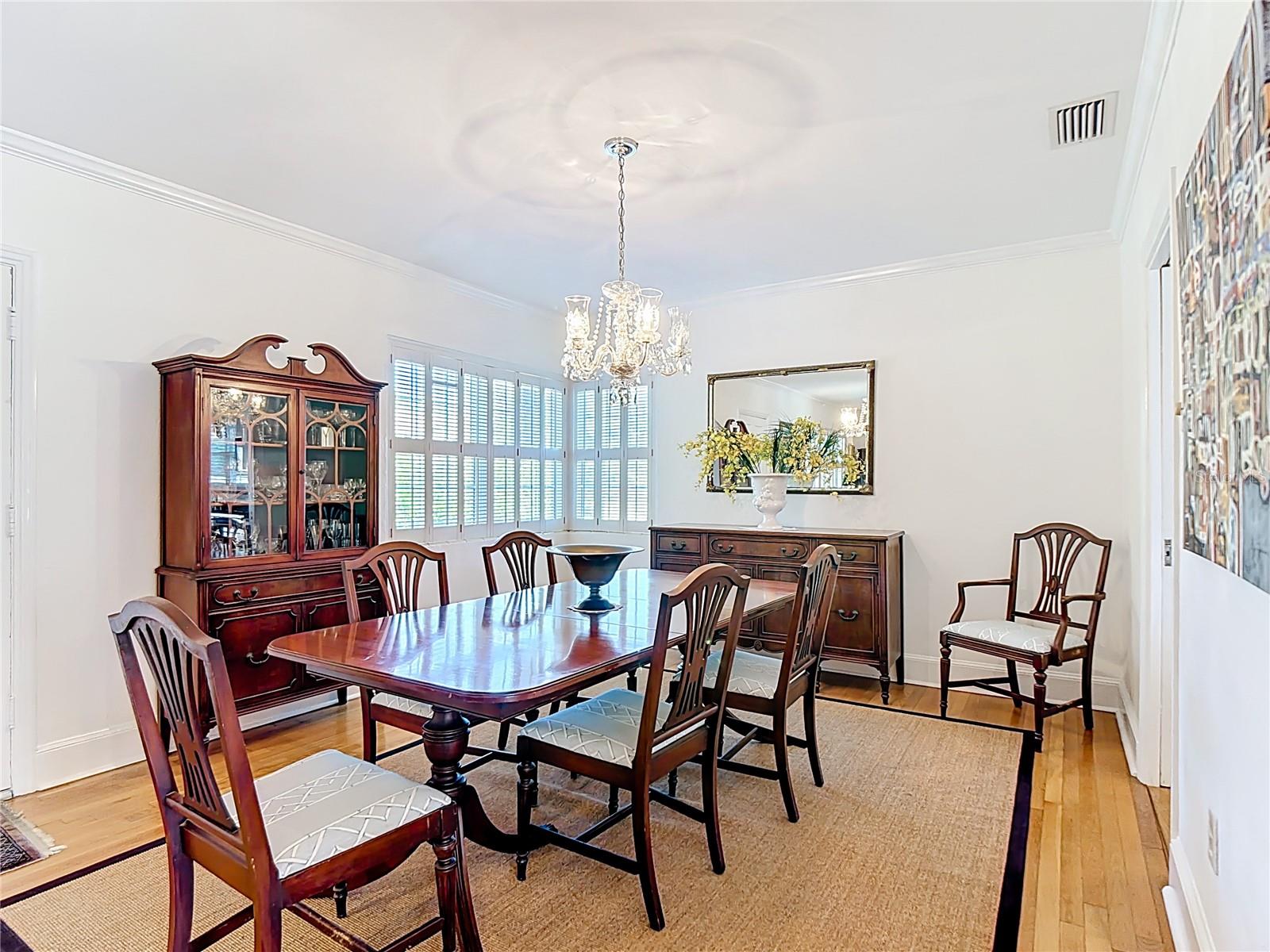 Image 8 of 40 For 2320 Fairmount Avenue