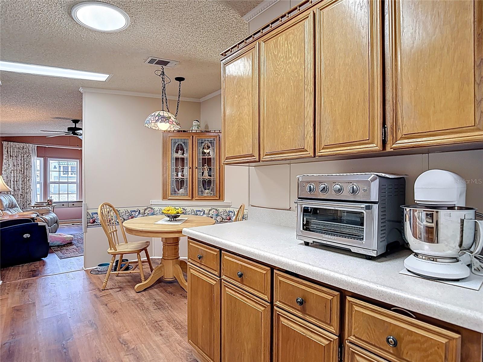 Image 14 of 57 For 9253 Scepter Avenue