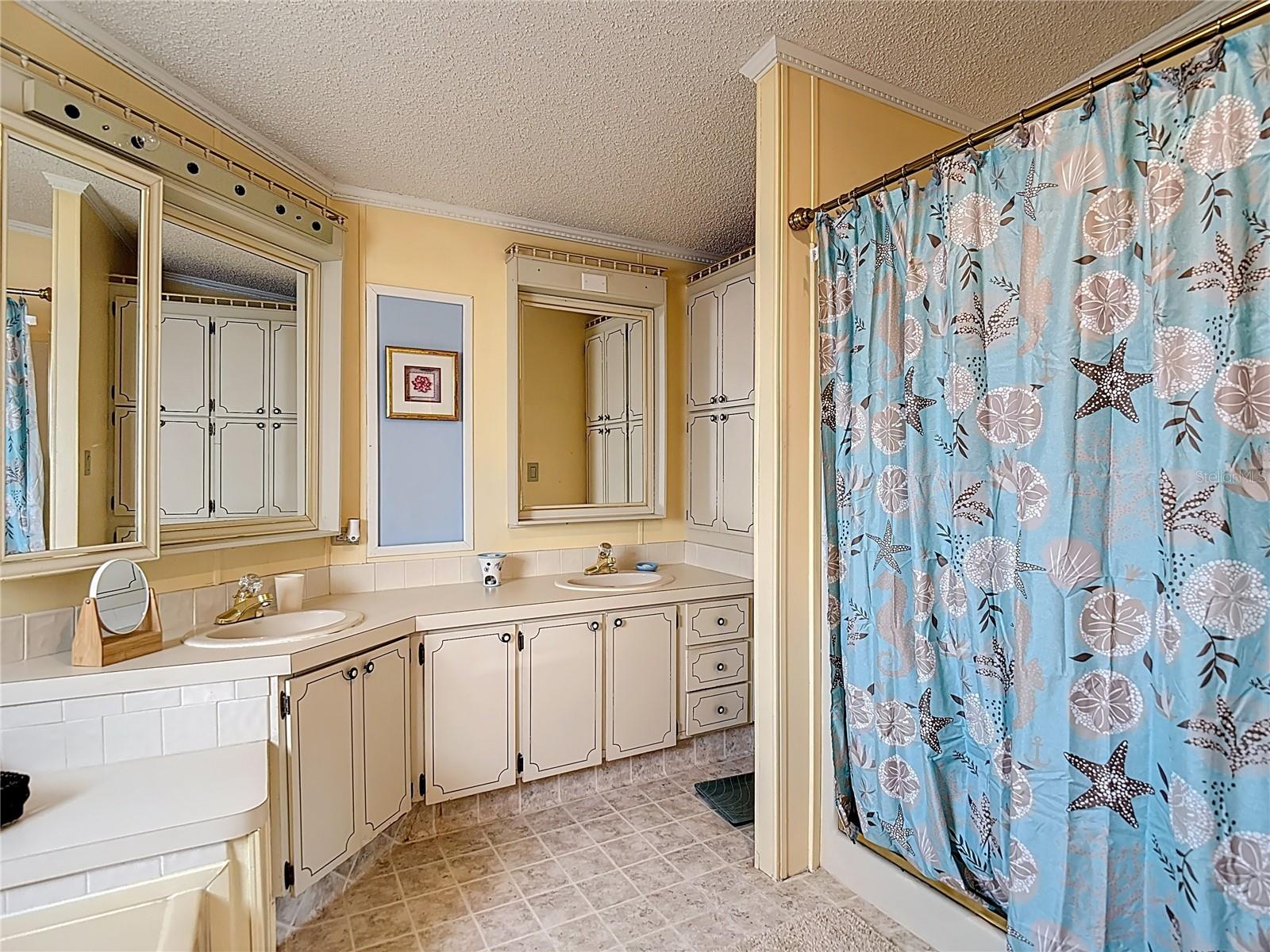 Image 35 of 57 For 9253 Scepter Avenue