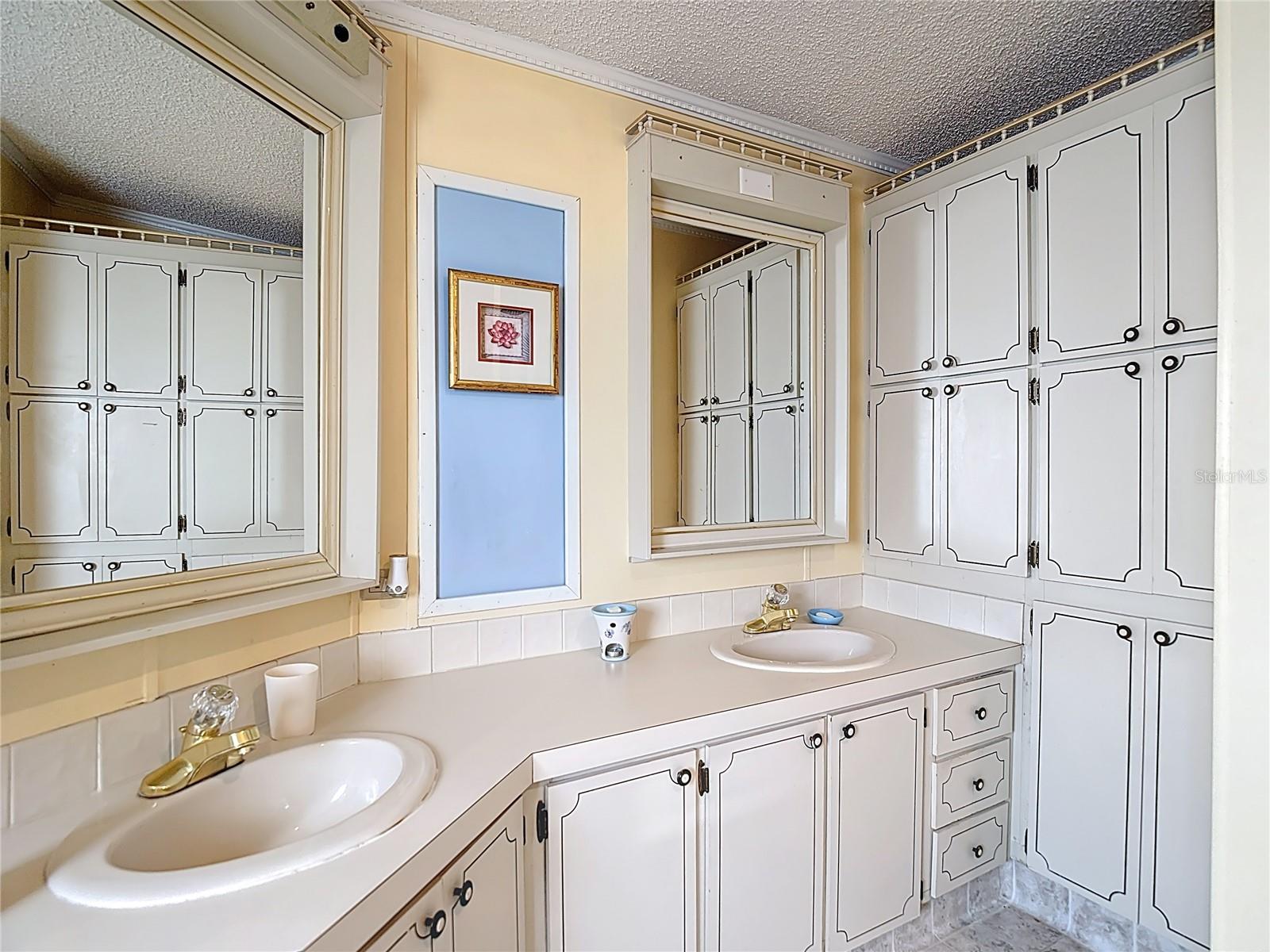 Image 36 of 57 For 9253 Scepter Avenue