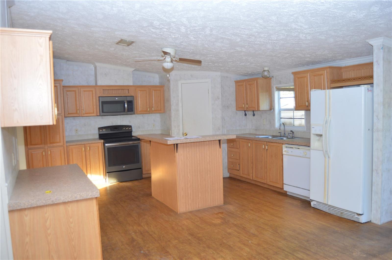 Image 9 of 54 For 4041 56th Terrace