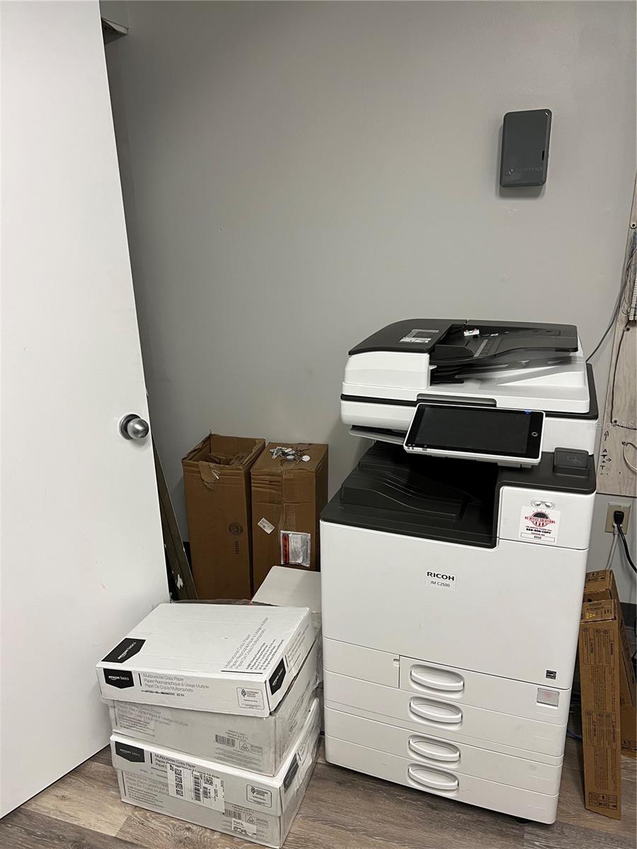 Listing photo id 10 for 315 Howell Avenue