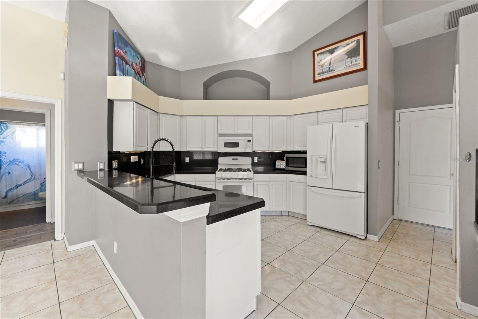 Image 21 of 67 For 18118 Sweet Jasmine Drive