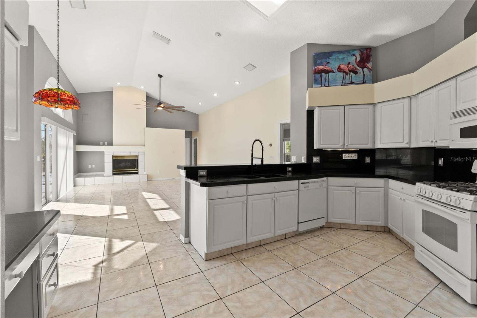 Image 22 of 67 For 18118 Sweet Jasmine Drive