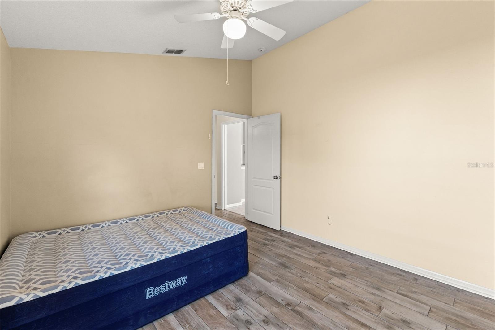 Image 28 of 67 For 18118 Sweet Jasmine Drive