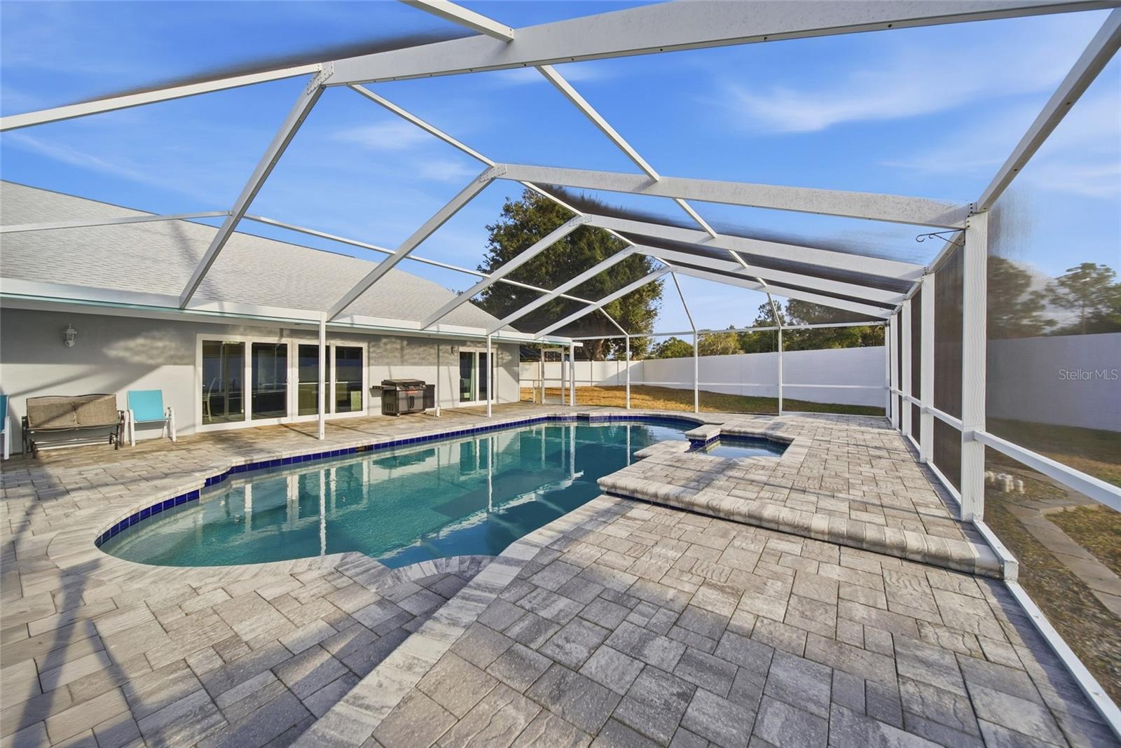 Image 24 of 45 For 9823 Sunnyoak Drive