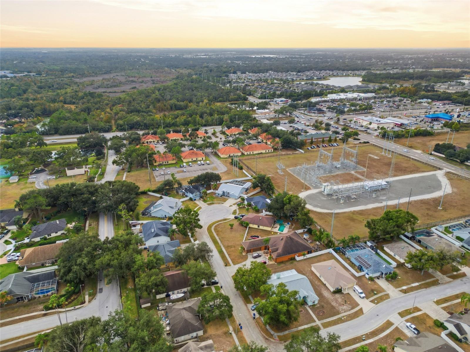 Image 41 of 45 For 9823 Sunnyoak Drive