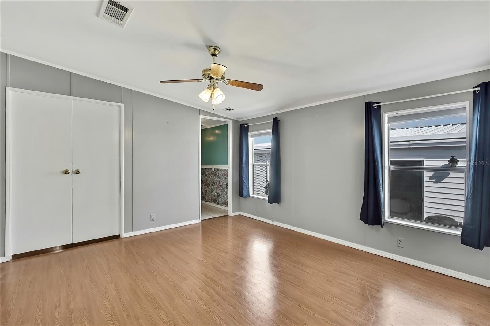 Image 19 of 39 For 2400 Lemur Drive