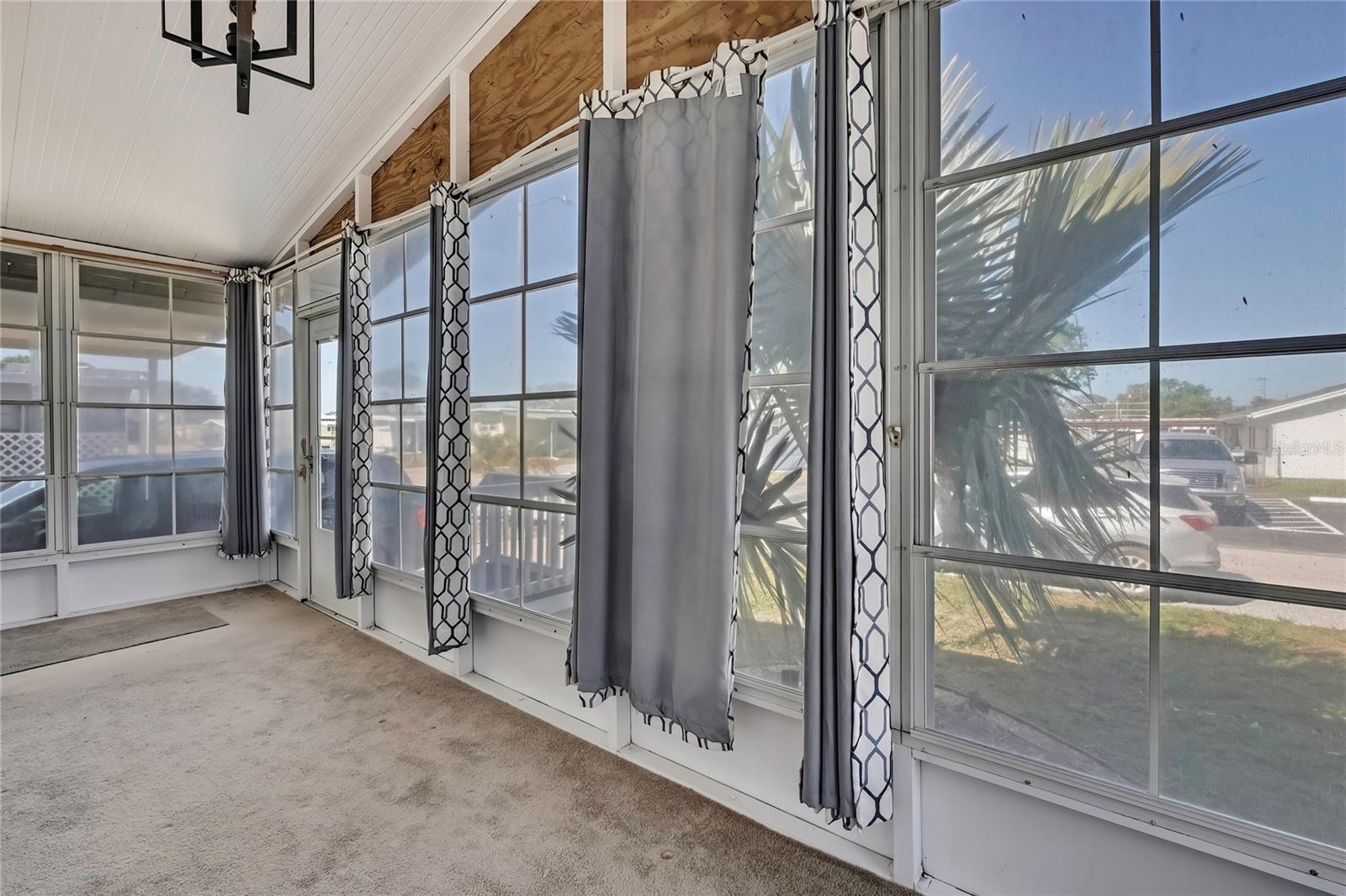 Image 34 of 39 For 2400 Lemur Drive