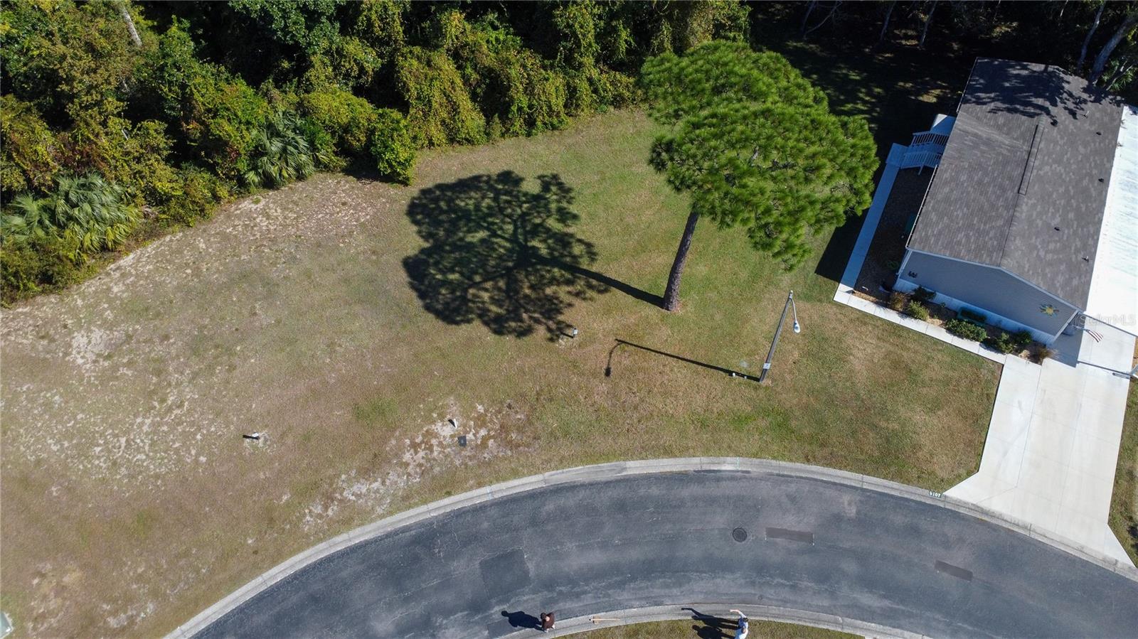 Image 2 of 31 For Forest Glenn Drive