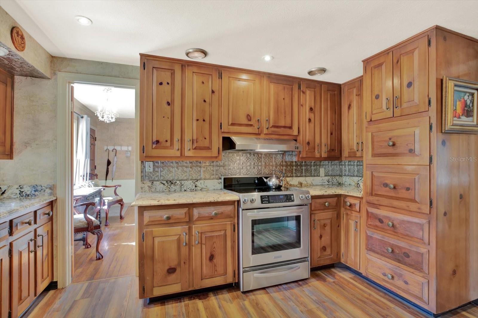 Image 20 of 49 For 130 North Avenue W