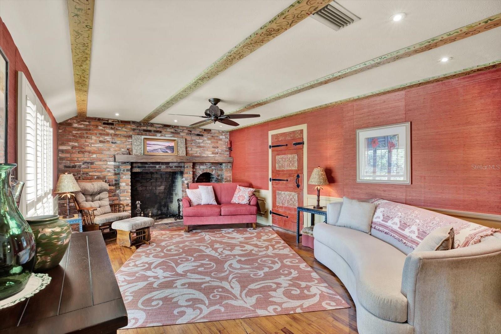 Image 22 of 49 For 130 North Avenue W