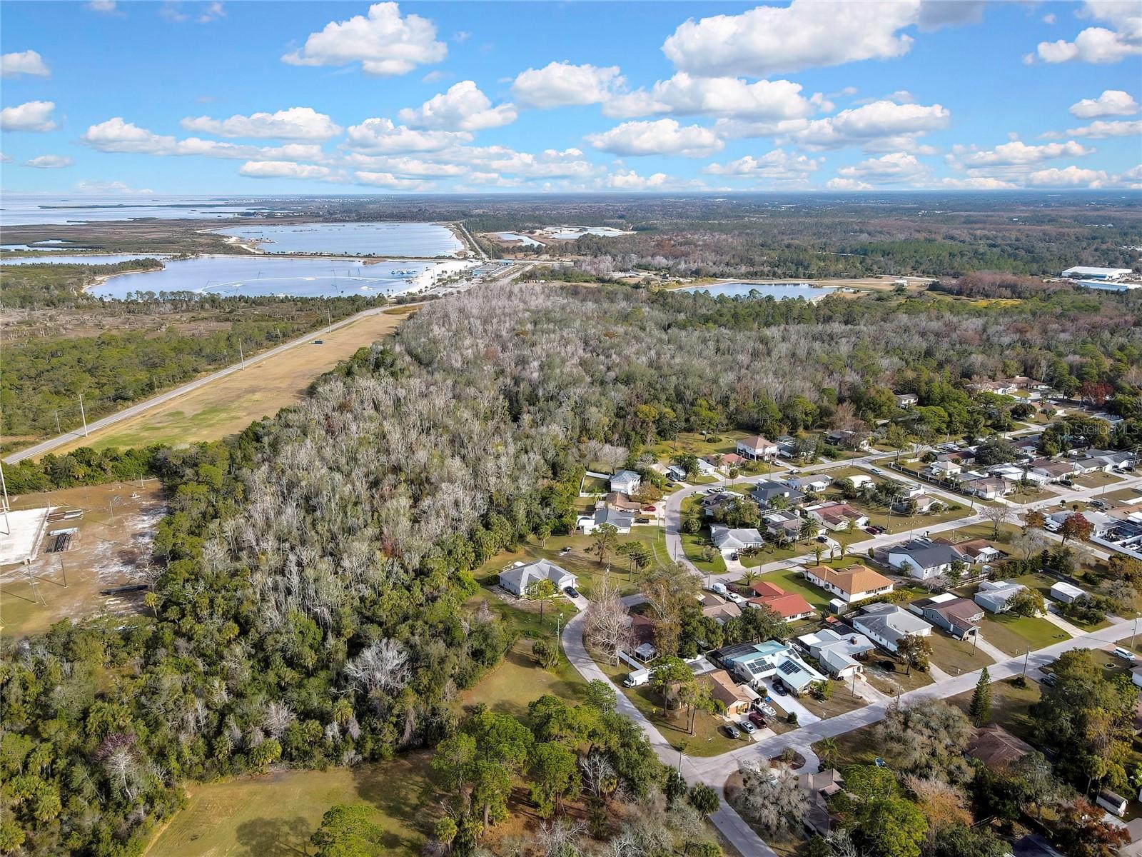 Listing photo id 15 for 00 Old Dixie Highway