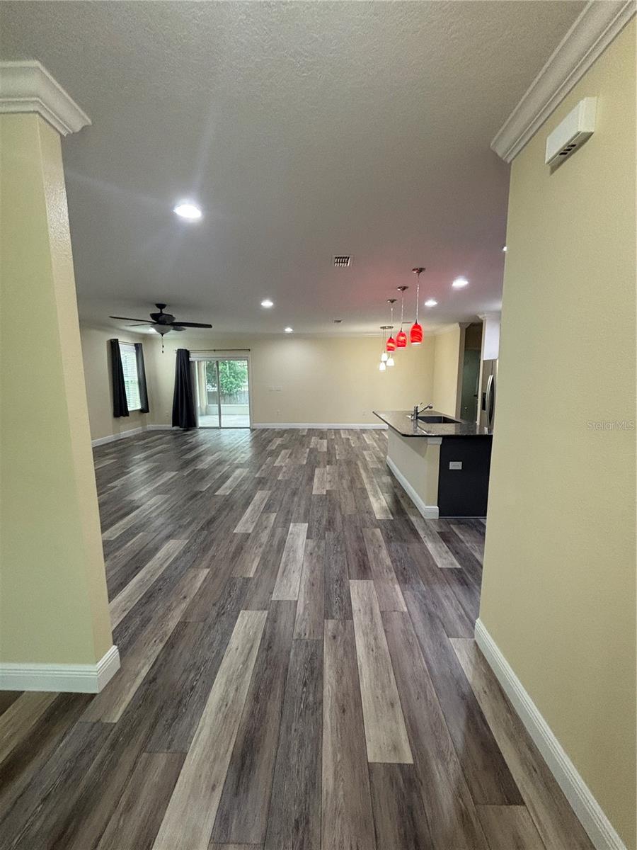 Image 4 of 62 For 1159 Macfarlane Avenue