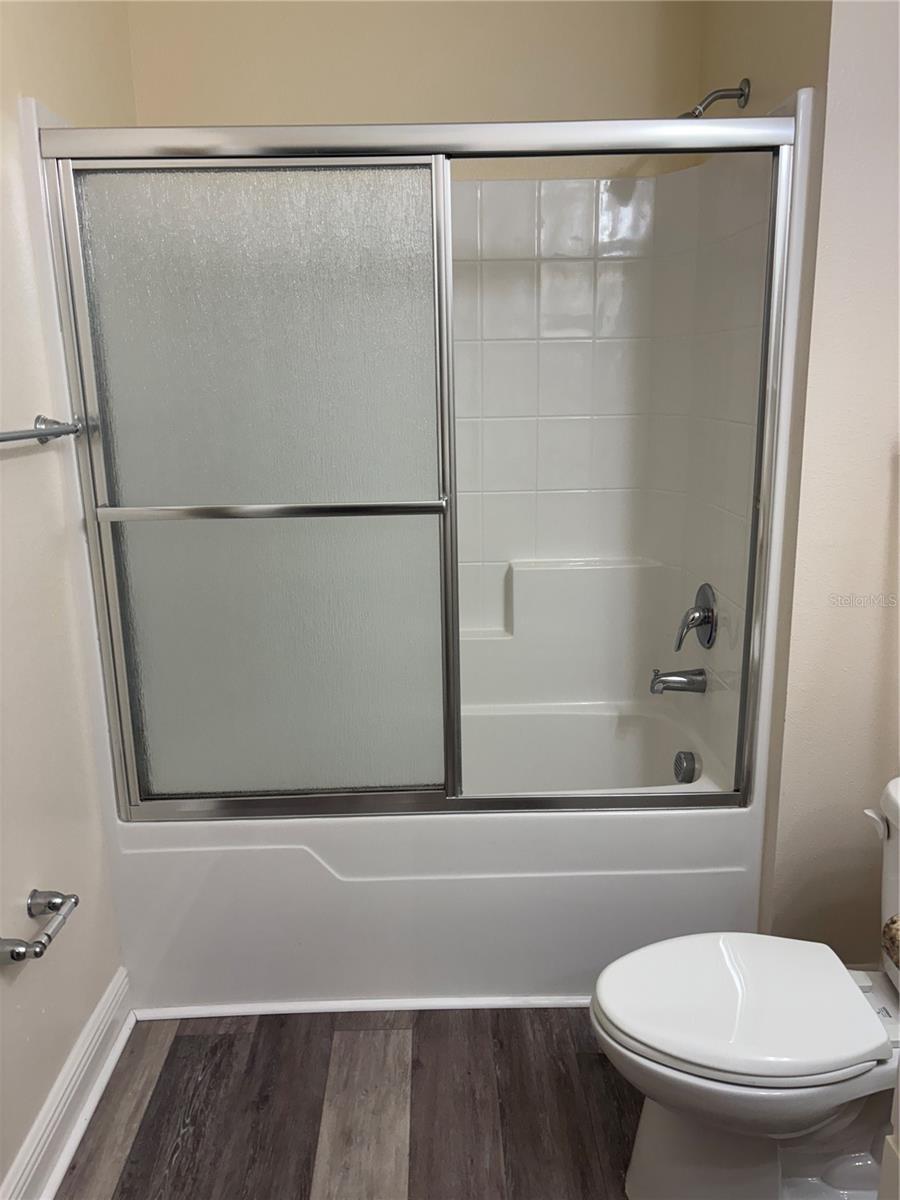 Image 41 of 62 For 1159 Macfarlane Avenue