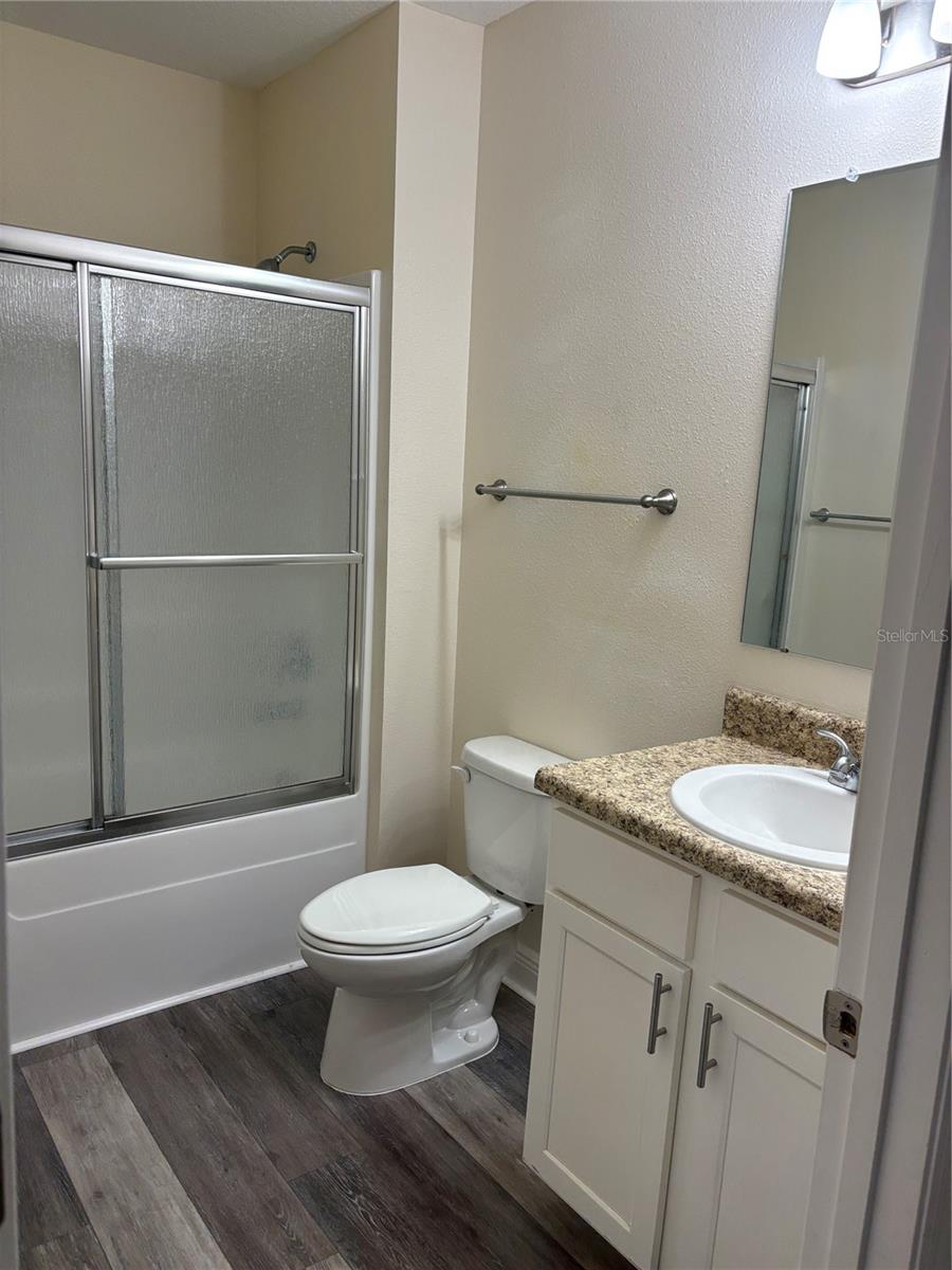 Image 42 of 62 For 1159 Macfarlane Avenue