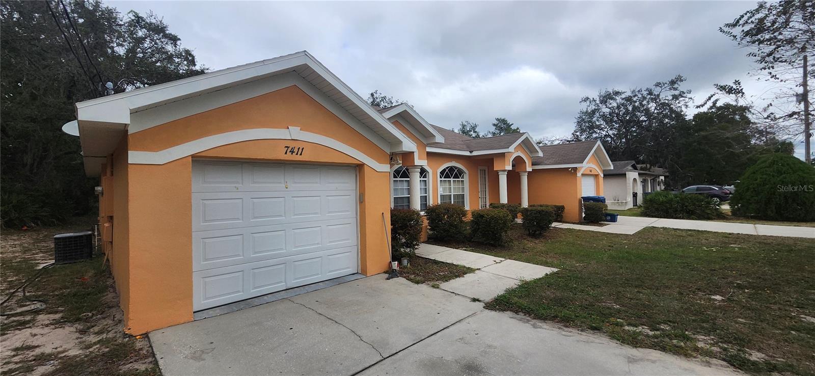 Image 2 of 28 For 7411 Canterbury Street