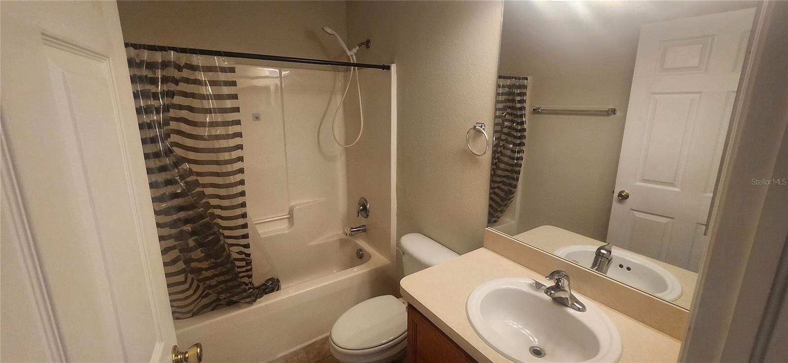 Image 9 of 28 For 7411 Canterbury Street