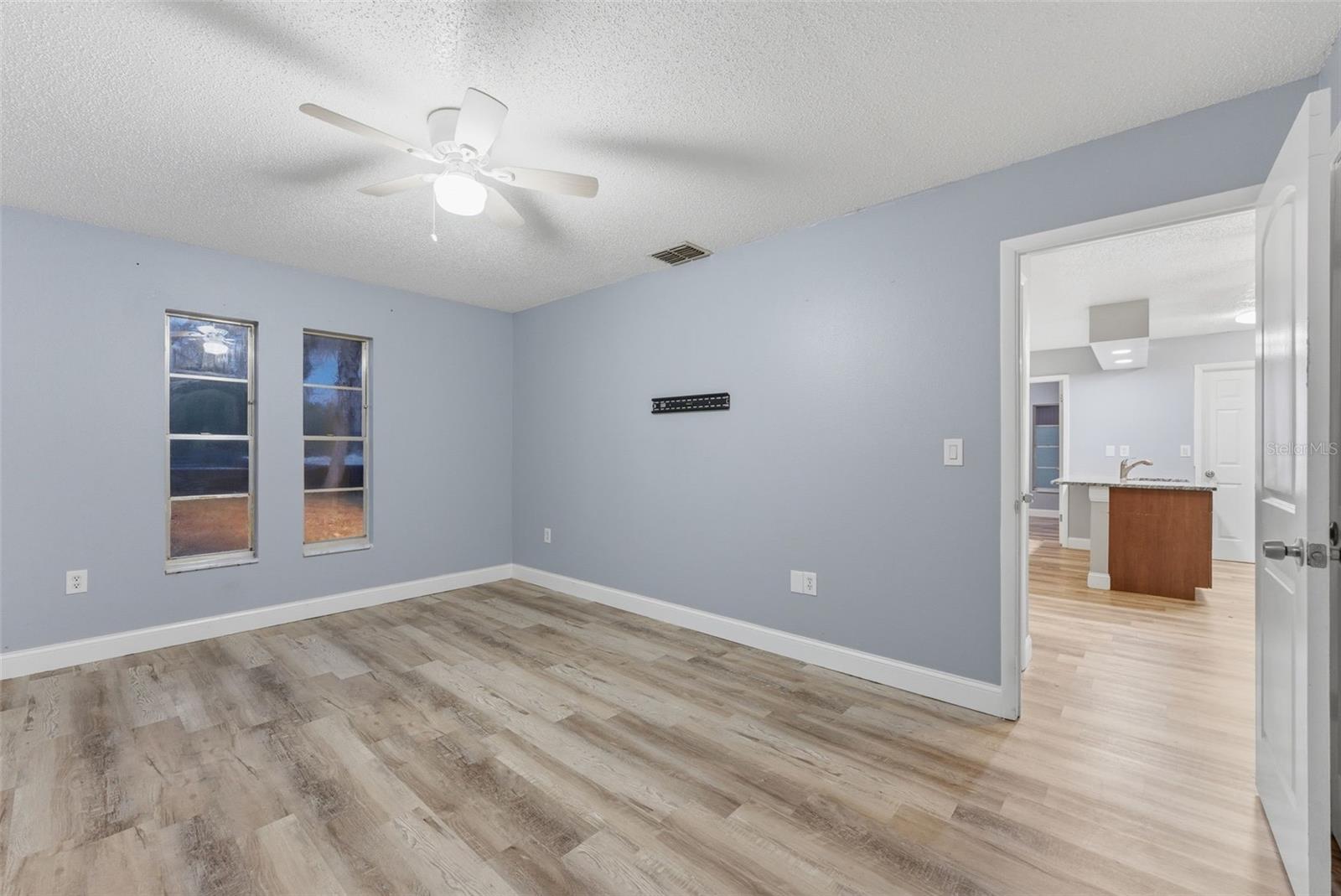 Image 15 of 28 For 6211 Lorraine Lane