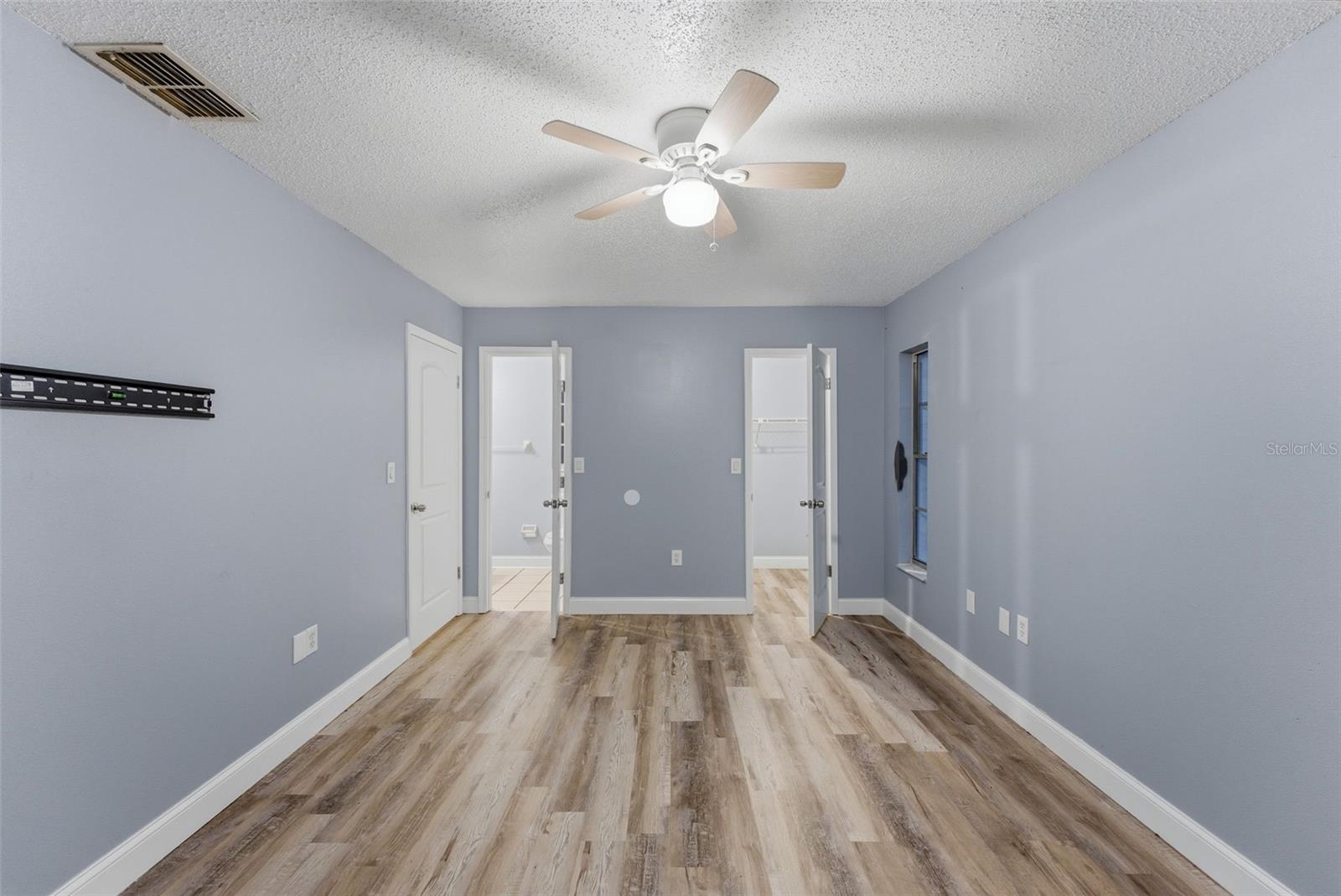 Image 16 of 28 For 6211 Lorraine Lane