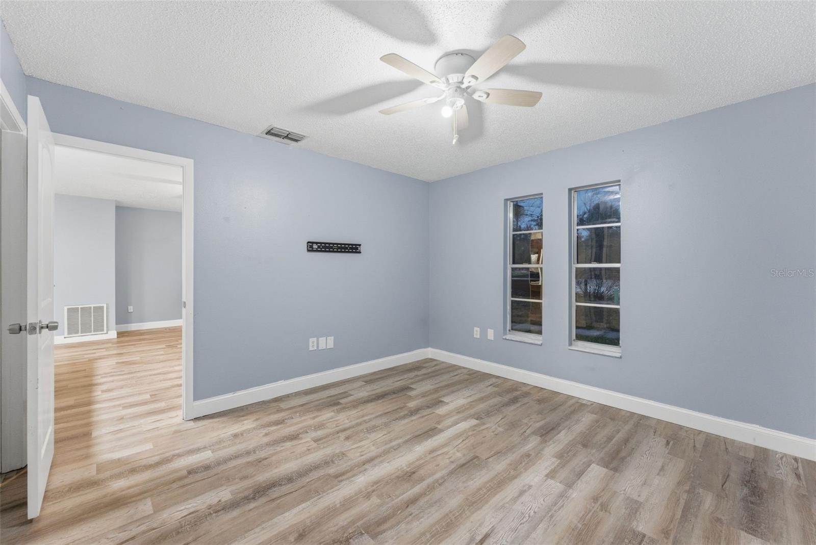 Image 19 of 28 For 6211 Lorraine Lane