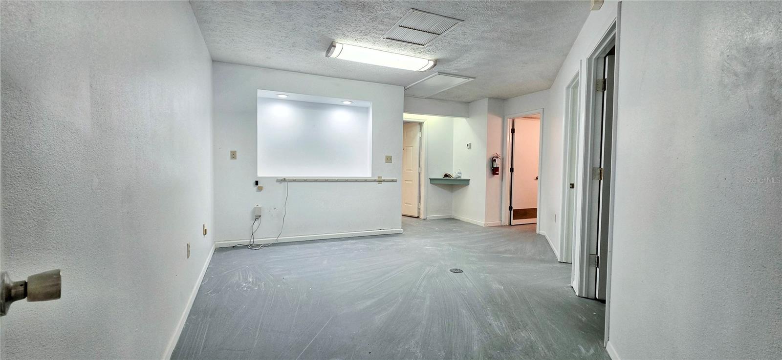 Image 11 of 22 For 7418 Community Court