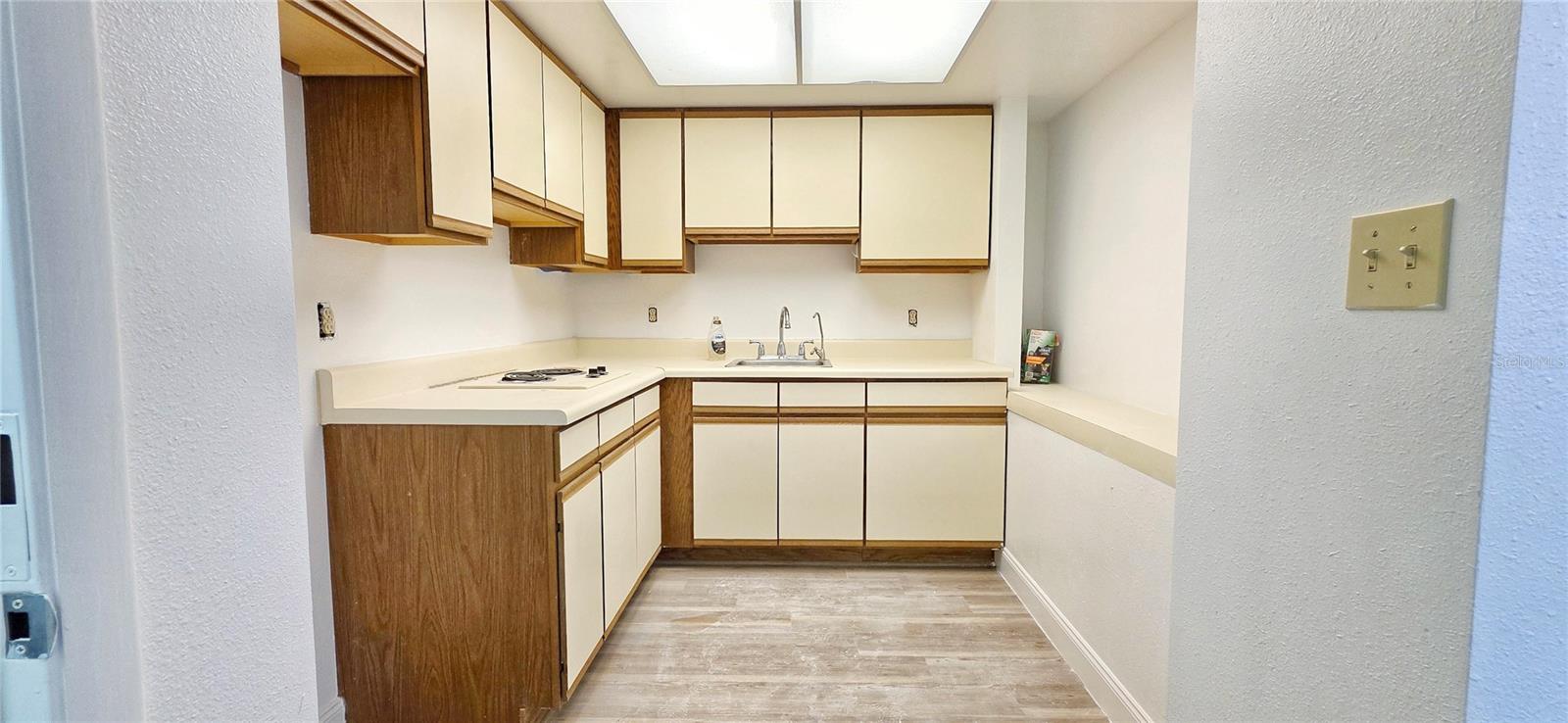 Image 17 of 22 For 7418 Community Court