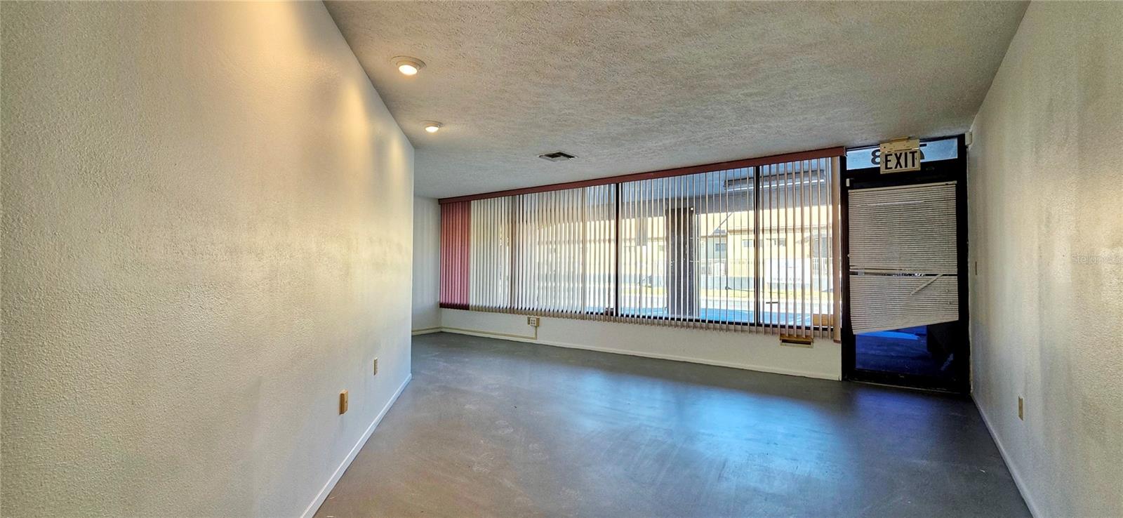 Image 9 of 22 For 7418 Community Court