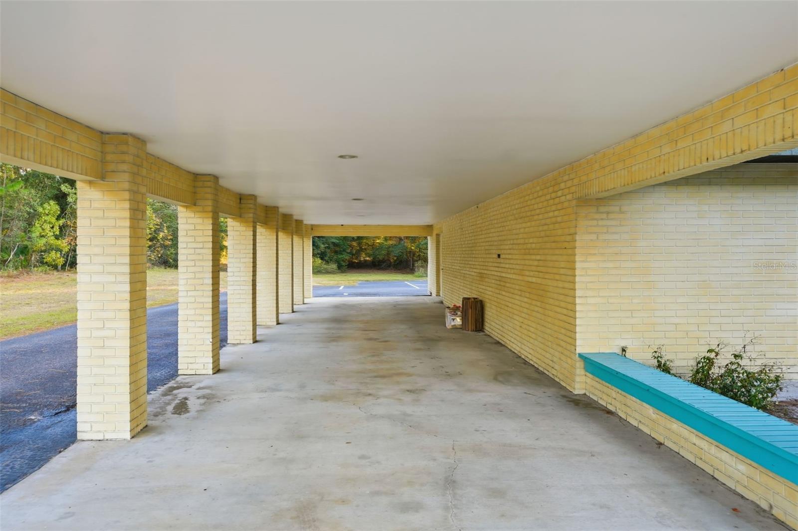 Image 38 of 72 For 15010 Cortez Boulevard