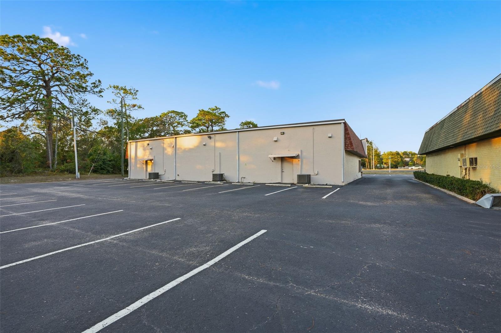 Image 42 of 72 For 15010 Cortez Boulevard