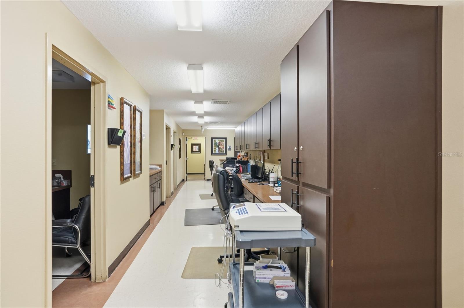 Image 43 of 72 For 15010 Cortez Boulevard