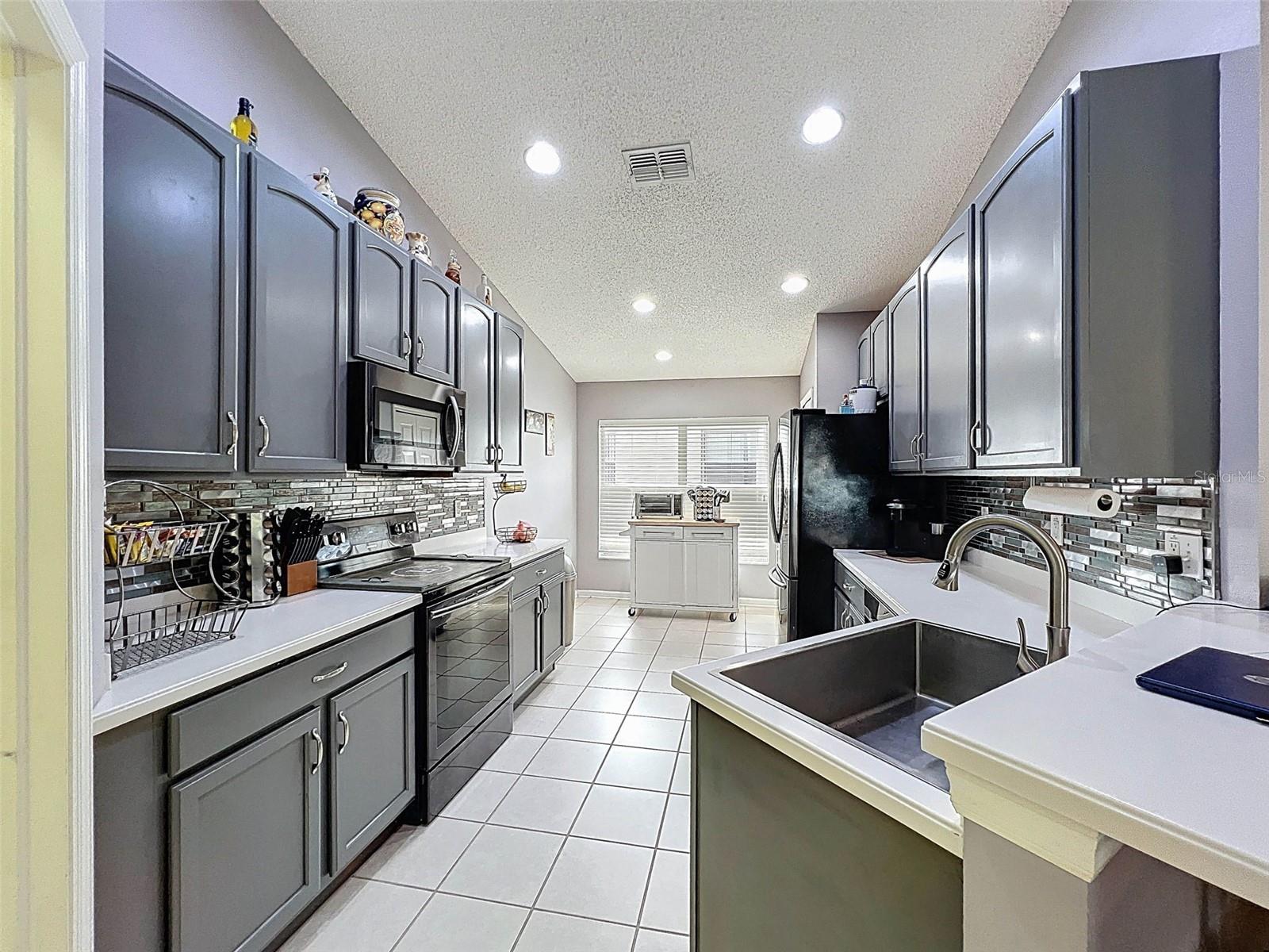 Image 13 of 61 For 189 Center Oak Circle