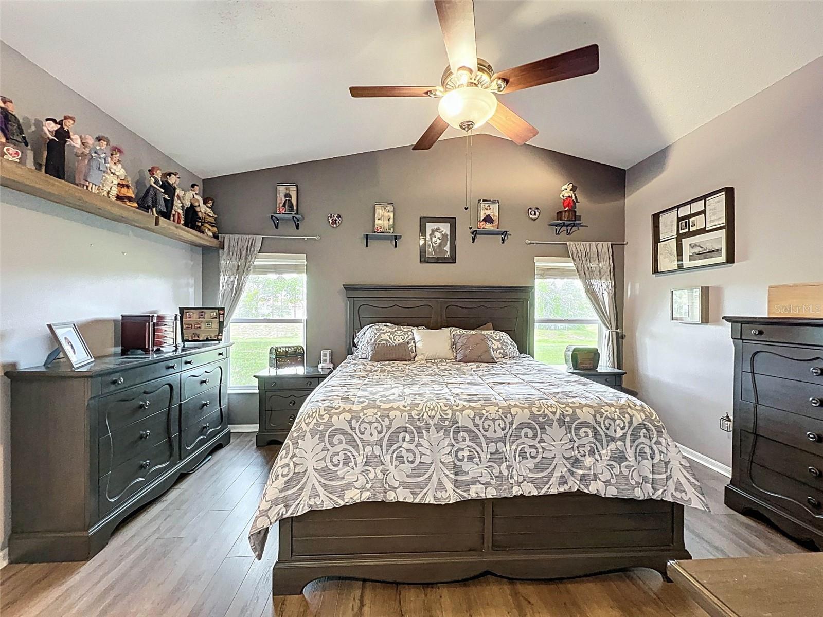 Image 26 of 61 For 189 Center Oak Circle