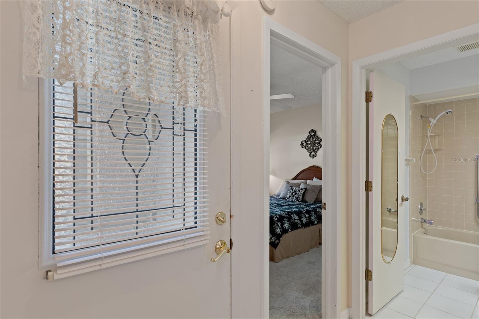 Image 16 of 79 For 6606 Brambleleaf Drive