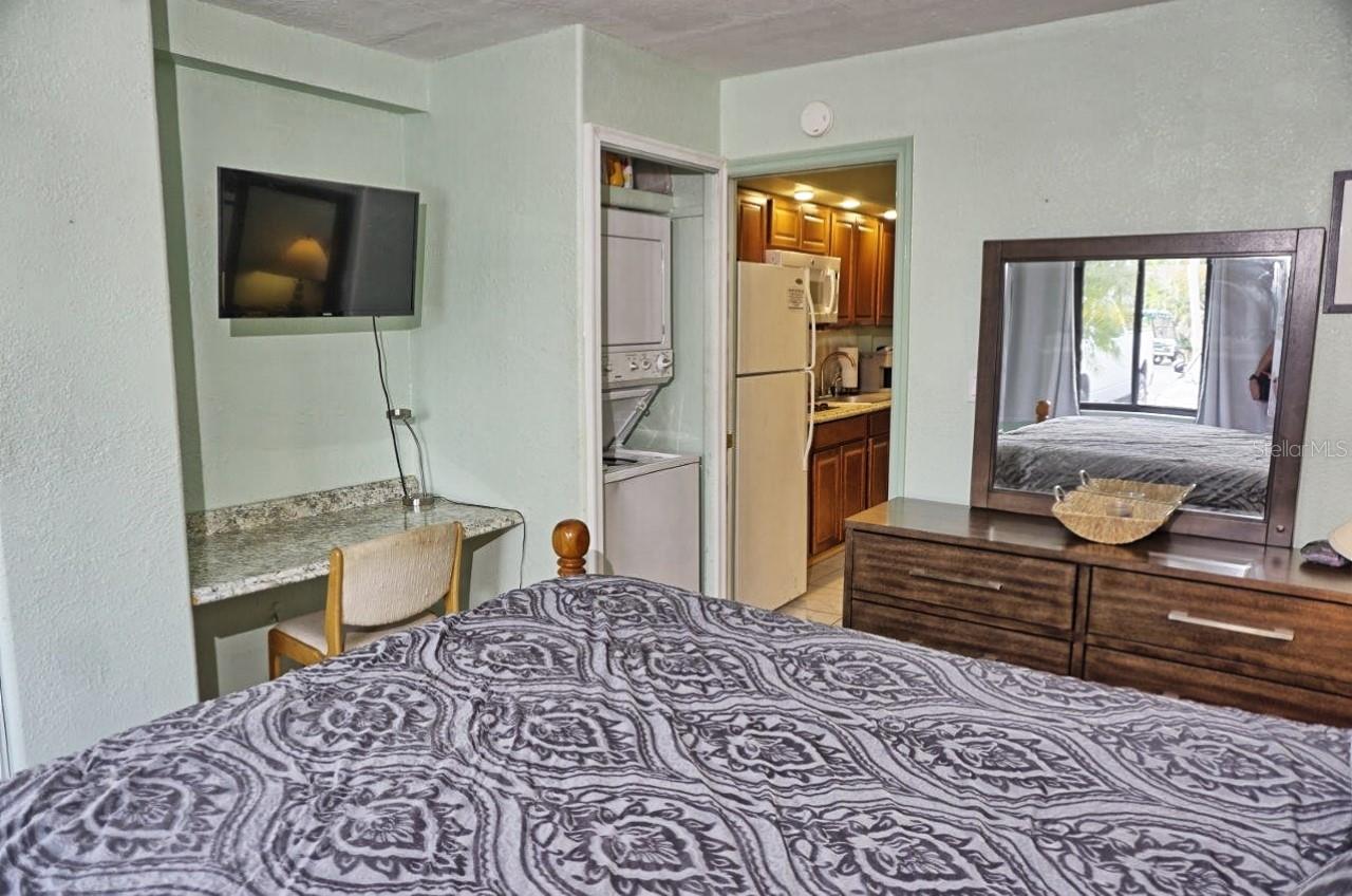 Image 17 of 34 For 20921 Haulover Cove F5